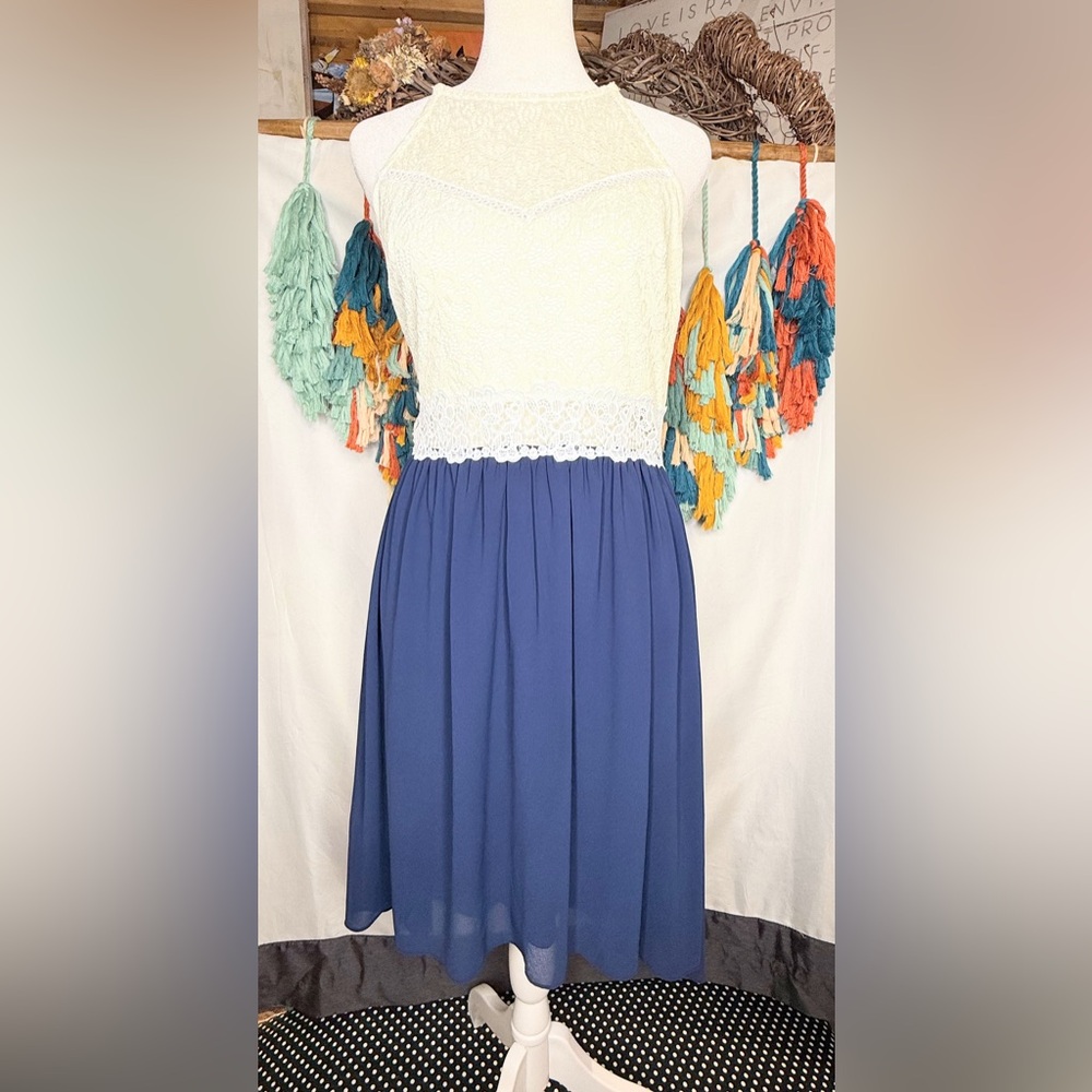 By & By Lace Top Chiffon Dress Size 9 Cream Ivory Bodice Navy Skirt Hi-Low Hem
